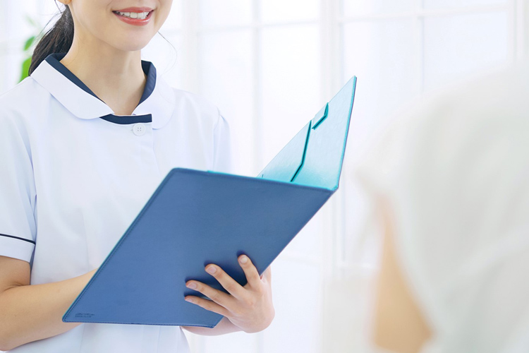 ���f�̕���